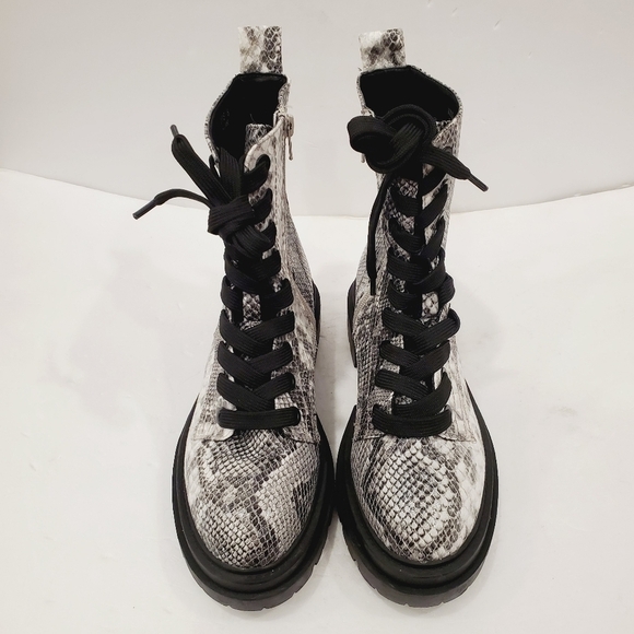 NEW DV Dolce Vita Flume Combat Boots Snake Print Faux Leather Gray - Picture 3 of 6